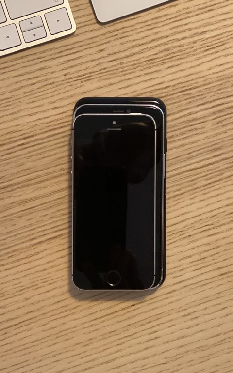 5 4 Inch Iphone 12 Just Leaked And It S The Perfect Size Tom S Guide