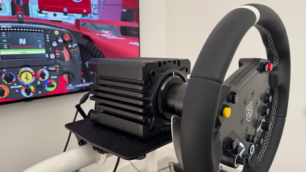 The wheelbase of the Nacon Revosim RS Pure bundle