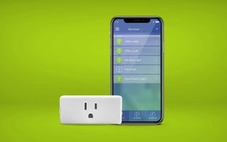 Leviton Decora Smart Wi-Fi Mini Plug-In Outlet