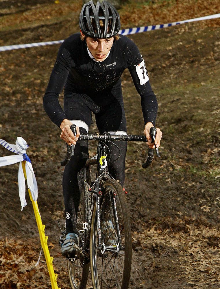 Cameron Dodge got rid of his companions on the last lap.