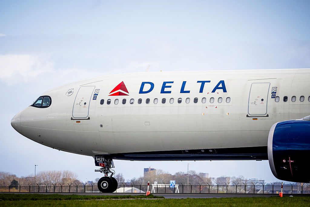MoneyWireDaily — Delta's Popular Short-Haul Perk is Going Away — Here's Why