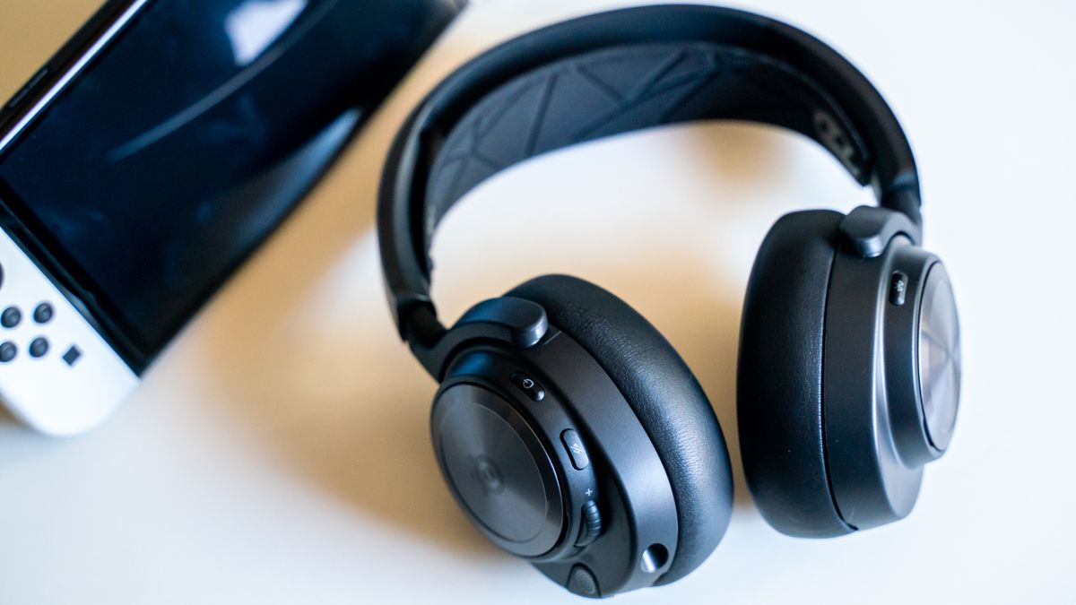 SteelSeries Arctic Nova Pro Wireless