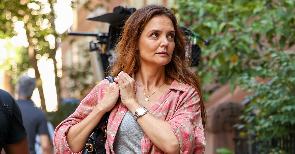 Katie Holmes Can’t Stop Wearing This Boot Color Trend