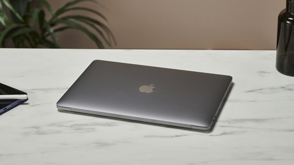 Macbook Pro 13 Inch M2 2022 Review The Perfect Swansong For Apples Compact Pro Laptop