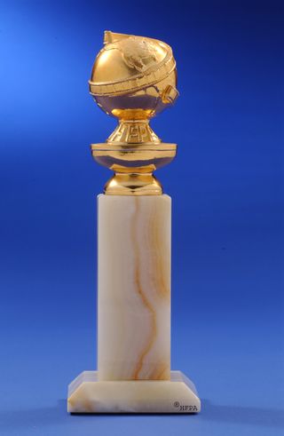 golden globes trophy