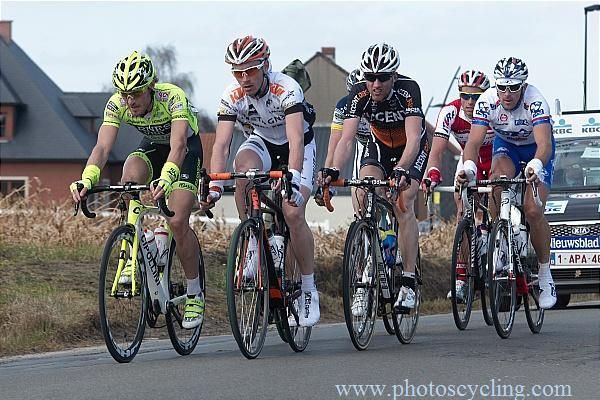 A break of seven dominated the early part of the race