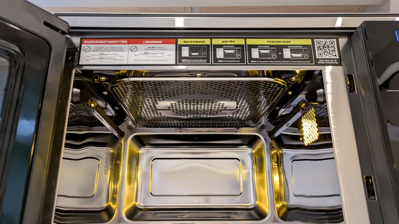 Ninja Crispi Microwave