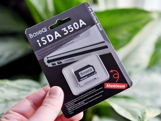 BaseQi microSD adapter