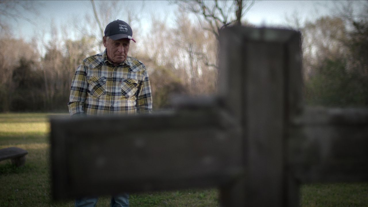 Tim Miller from &#039;Crime Scene: The Texas Killing Fields&#039; visiting the fields where his daughter was discovered