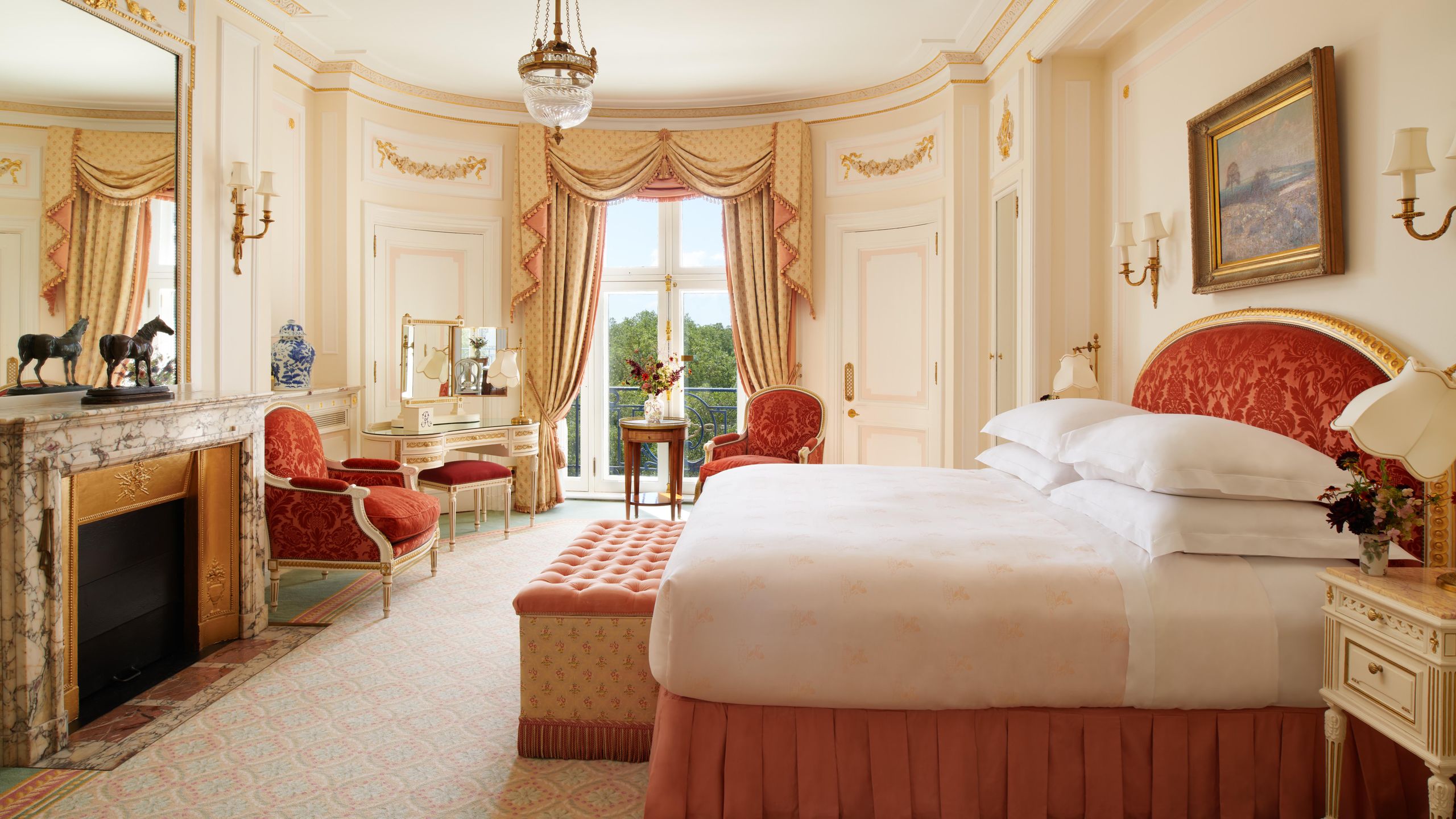 This is the secret behind The Ritz’s house-made sleep spray | Homes and ...