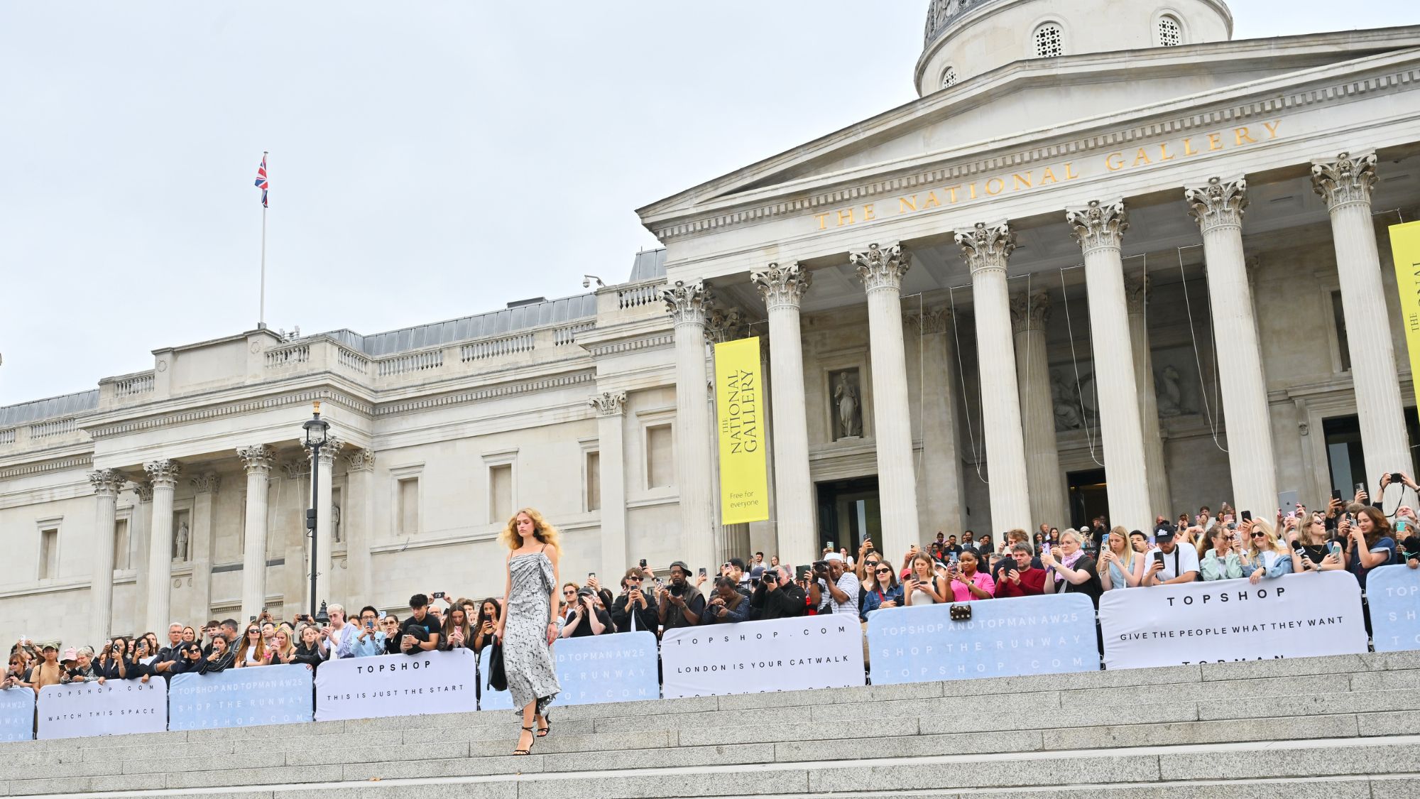topshop aw25 fashion show in london