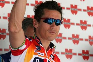 McEwen salutes the crowd in the Tour de Suisse