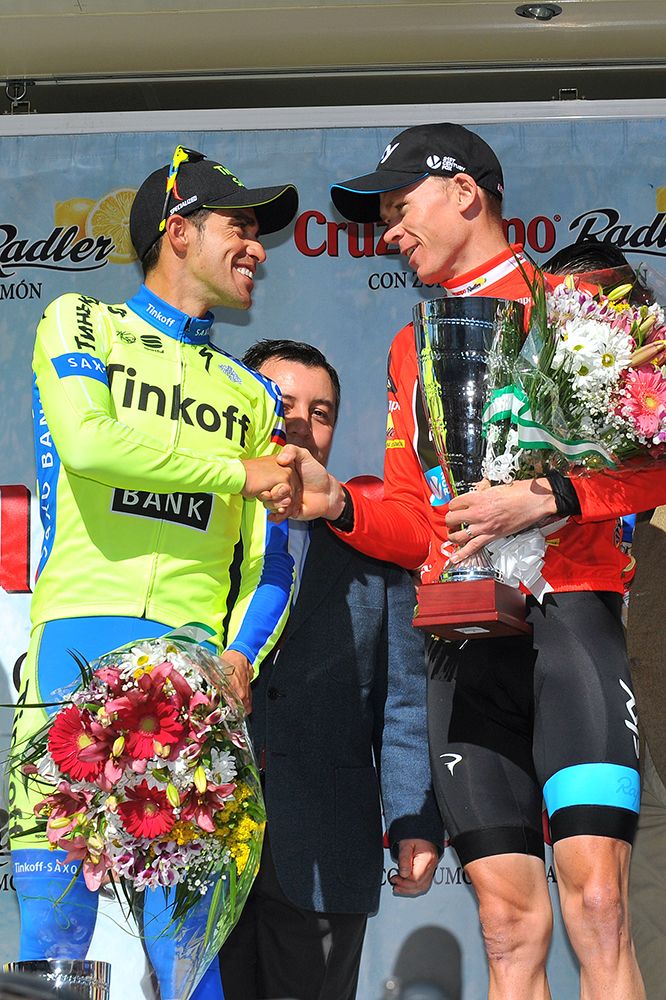Chris Froome (Team Sky) and Alberto Contador (Tinkoff-Saxo) shake hands again