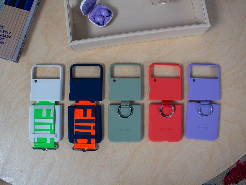 Samsung Galaxy Z Flip 3 Hands On Cases