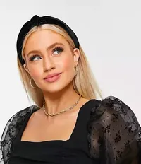 ASOS Design Knot Headband | $10.35/£7.20