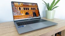 Geekom X16 Pro Windows 11 Pro laptop