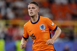 Joey Veerman of Netherlands running during the UEFA EURO 2024 semi-final match between Netherlands and England at Football Stadium Dortmund on July 10, 2024 in Dortmund, Germany.