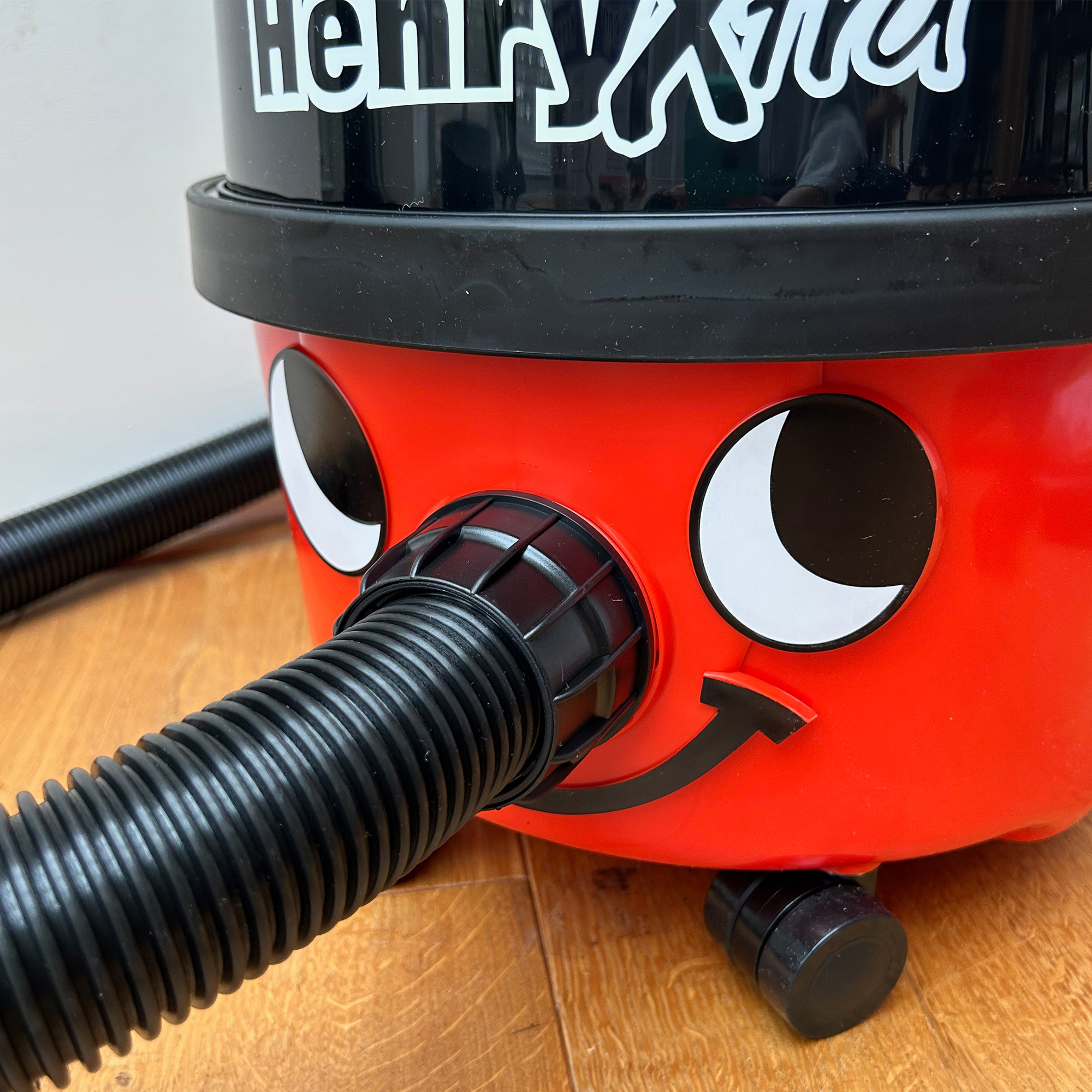 Testing the Henry Xtra vacuum at home