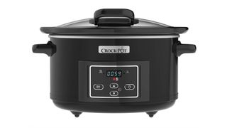 Best slow cooker for families: CROCK-POT CSC052 LIFT & SERVE DIGITAL SLOW COOKER