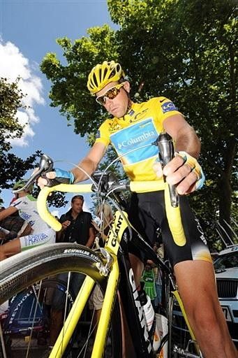 Race leader Kim Kirchen (Columbia) prepares for what could be his final day in yellow.