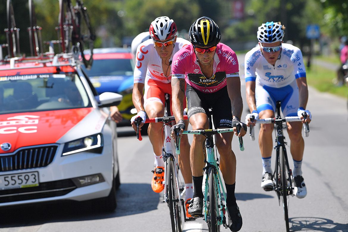 Martijn Keizer (LottoNL-Jumbo) leads the break.