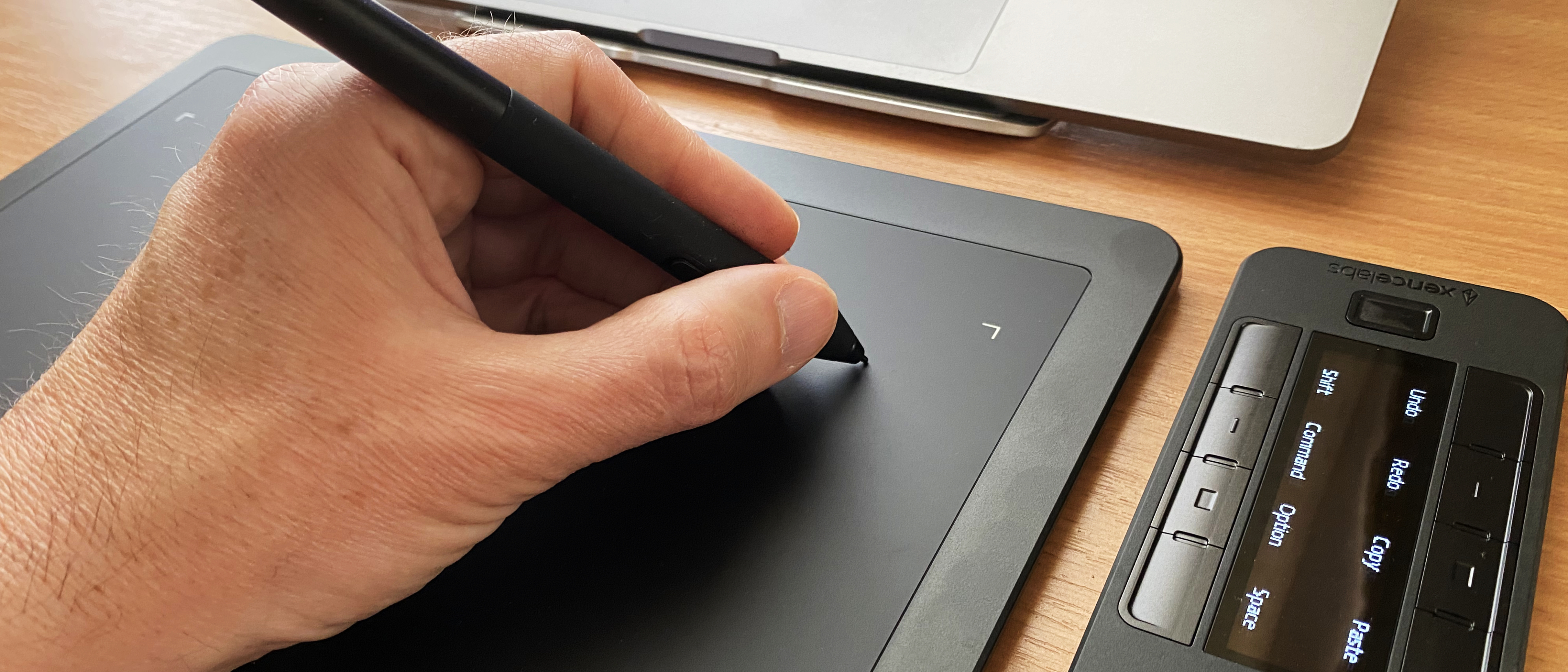 Xencelabs Pen Tablet Medium Bundle SE Review: Every Little Bit