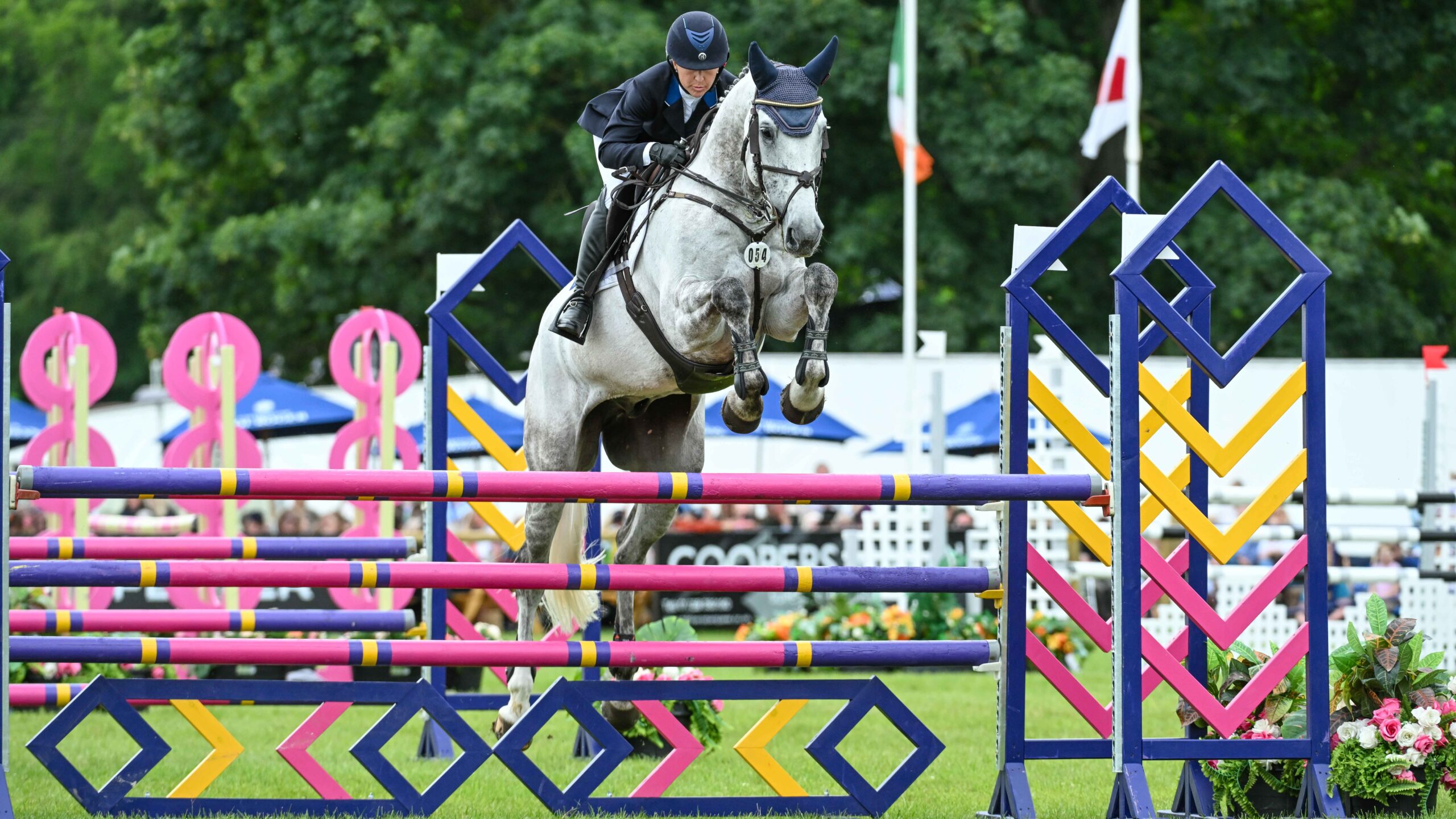 Tiana Coudray and D&amp;rsquo;Artagnan jump a pink showjump at Bramham Horse Trials 2026.