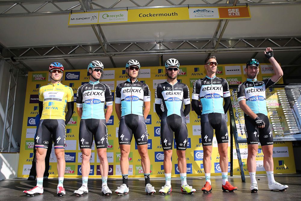 Etixx-QuickStep prepare for stage 3.