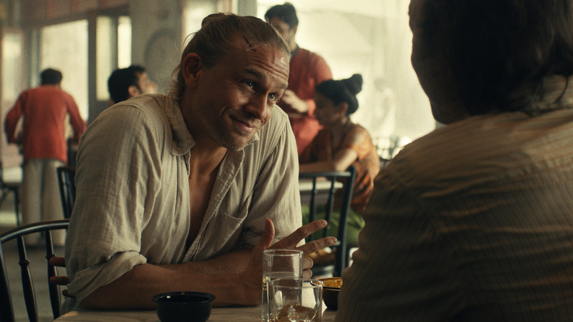 Charlie Hunnam en Shantaram