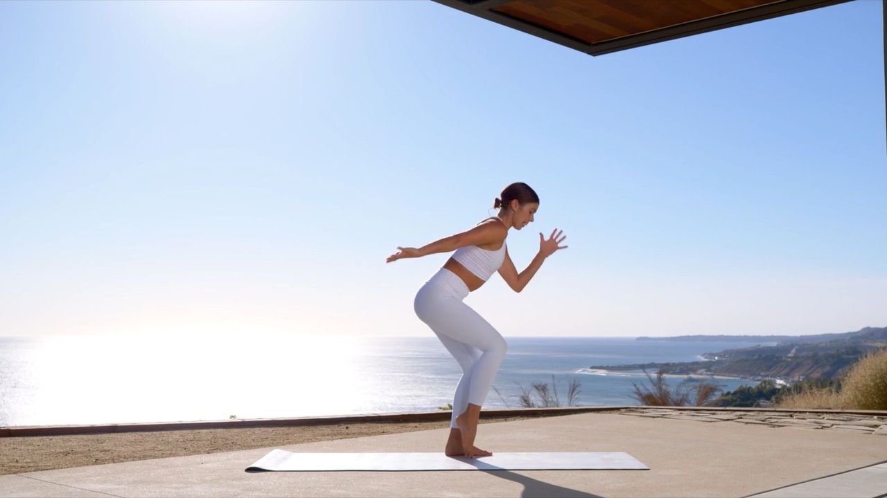 Pilates instructor Bianca Wise demonstrating a 10-minute routine