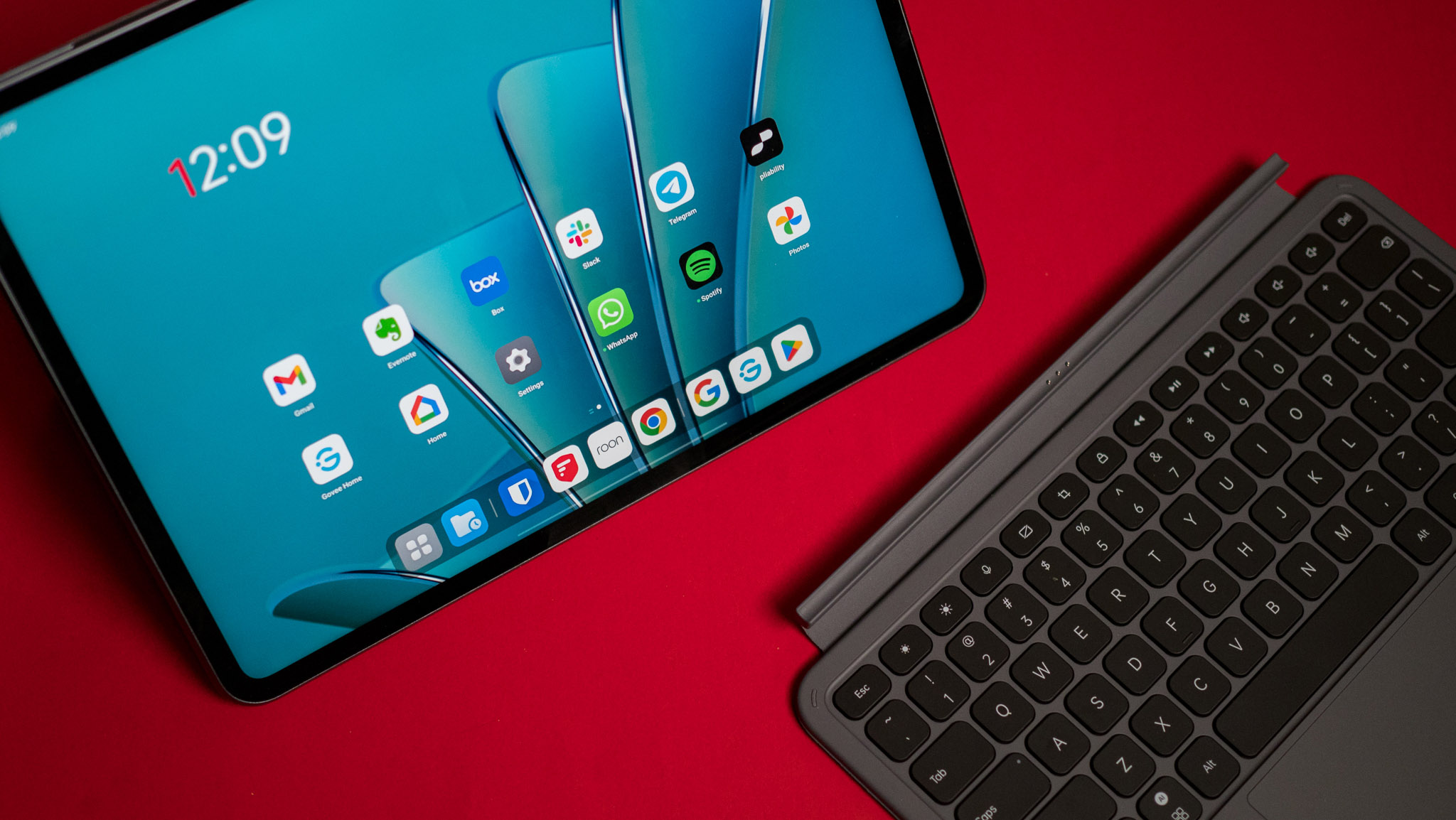 Samsung Galaxy Tab S10 Ultra против OnePlus Pad 2: вам действительно нужно платить вдвое больше?