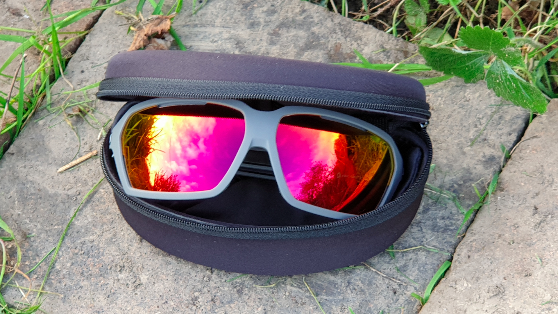 Scott Vector sunglasses review: classy, comfy and effective eye ...