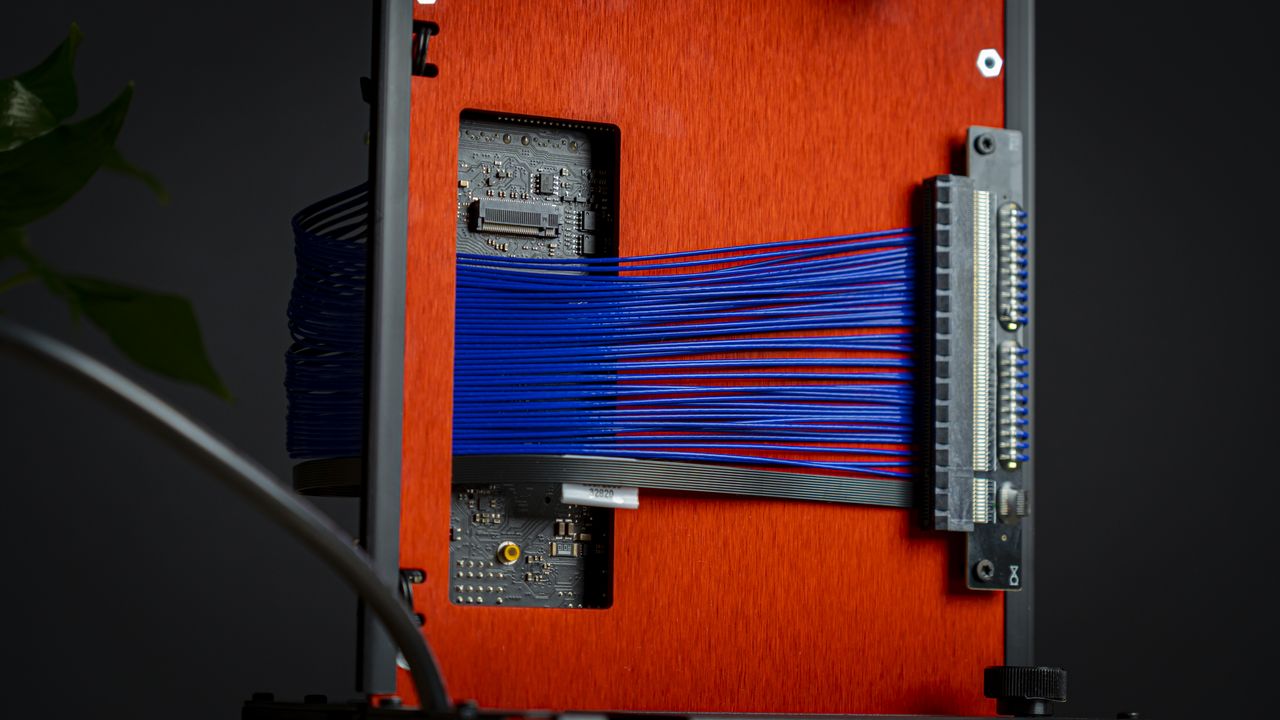 Louqe Raw S1