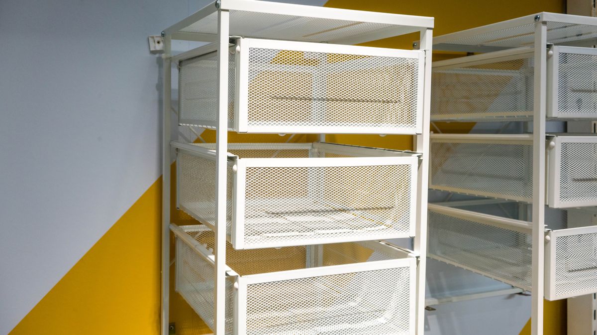 7 clever ways to store baking sheets Tom's Guide