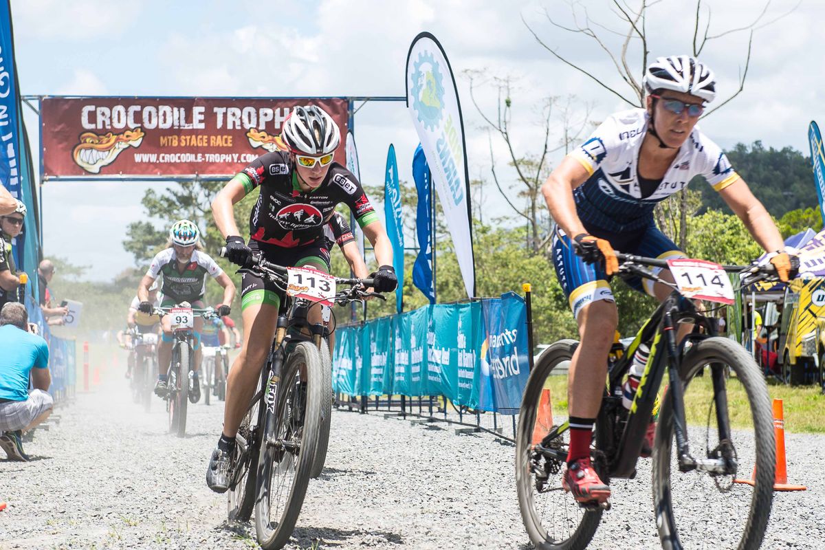 Sarah White leading Regina Genser on stage 1