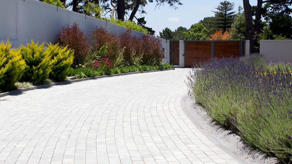 How to lay block paving: A step-by-step guide with pictures