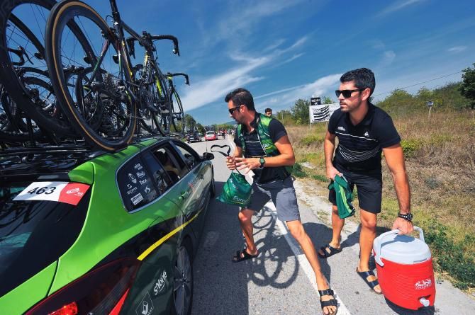 The Europcar soigneurs get ready in the feed zone