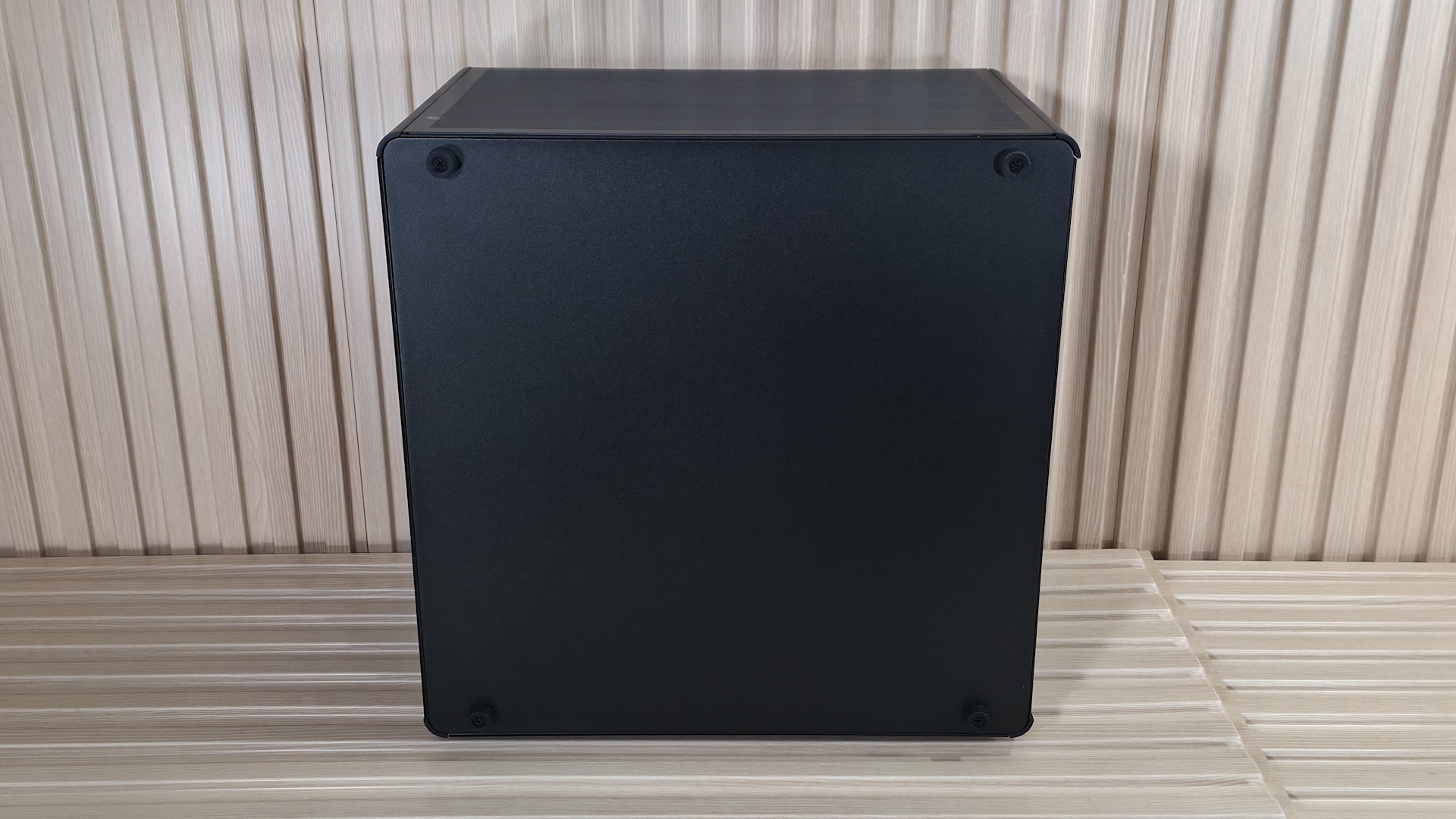 Cooler Master Q300L V3 - Case outside
