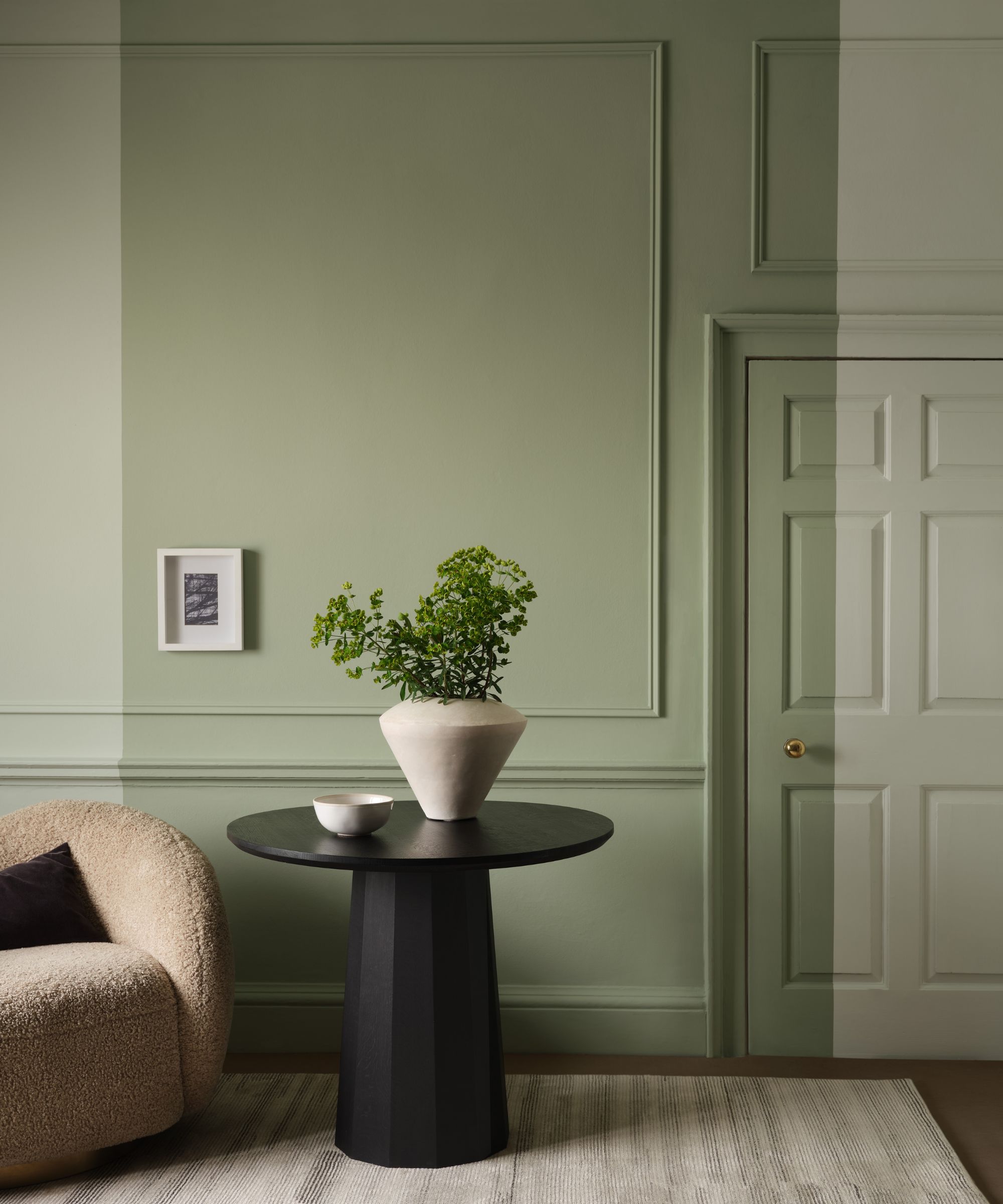 Green wall strip with large light green paint strips