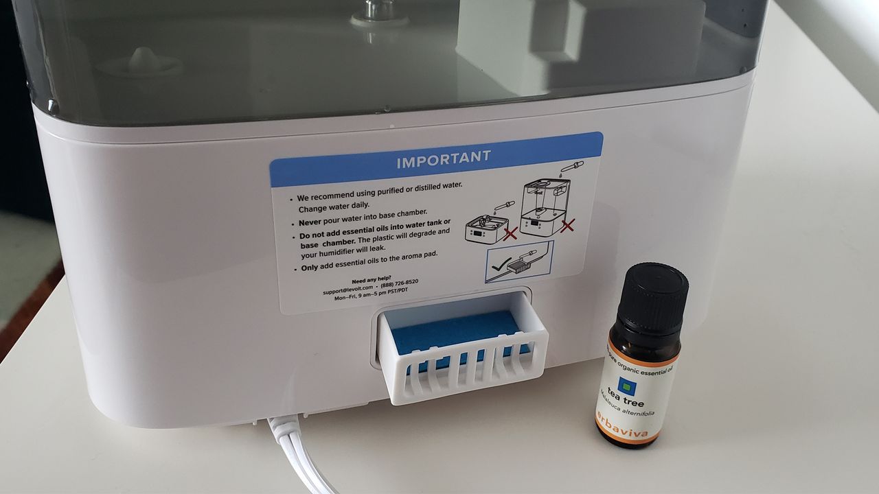 Levoit Classic 300s Dehumidifier review: image shows Levoit Classic 300s Dehumidifier aromatherapy pad