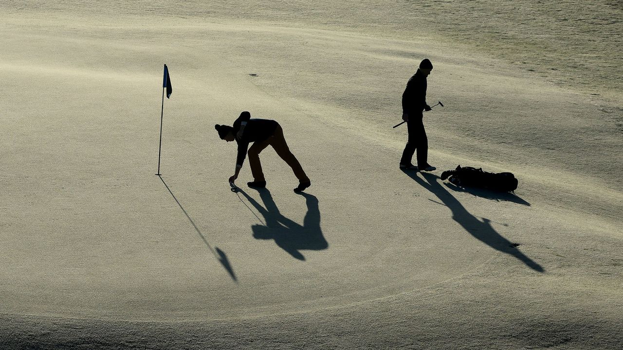 winter golf