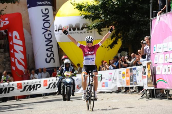 Annemiek van Vleuten wins stage 3 of the Giro Rosa