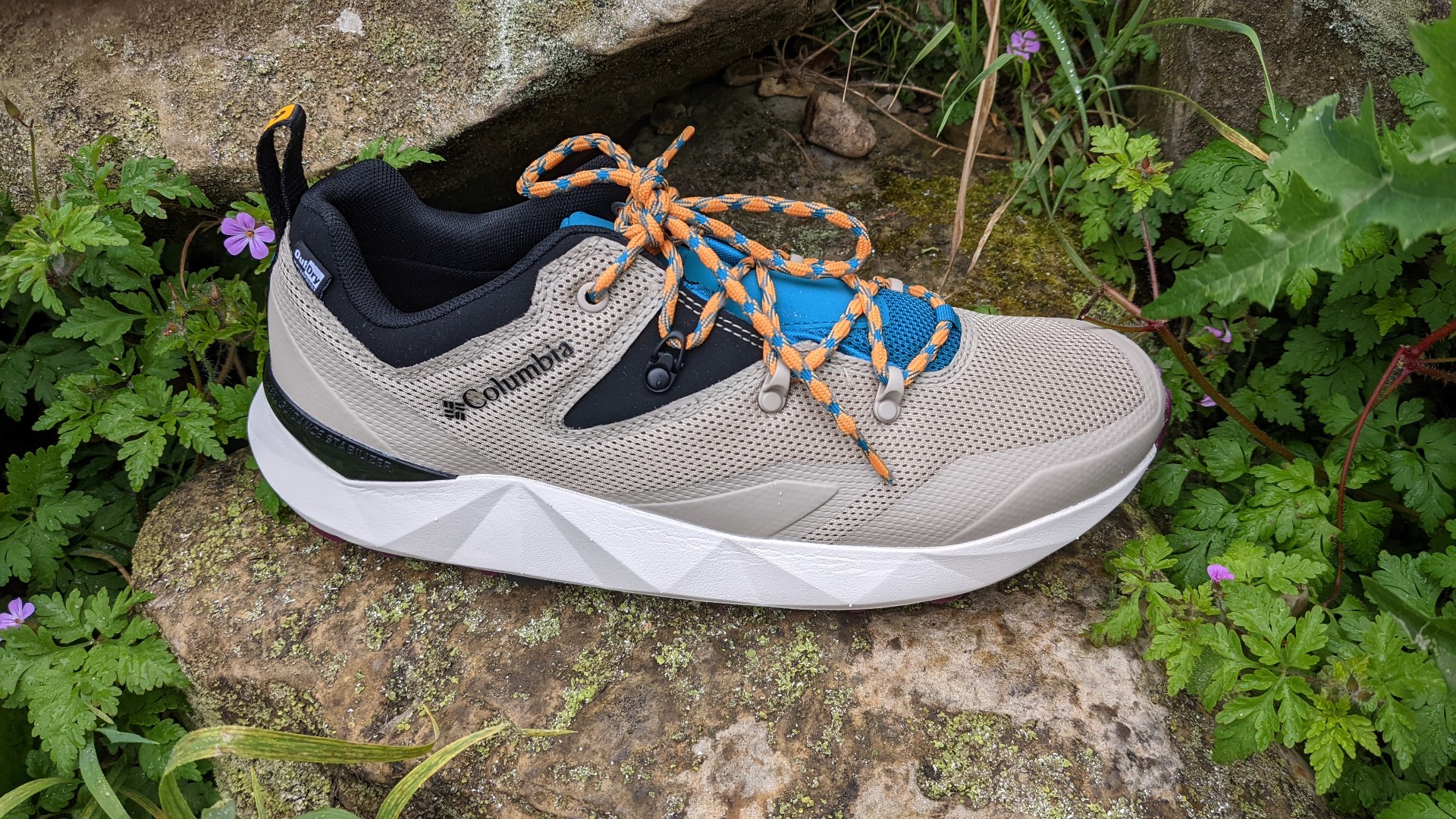 Columbia Facet 60 Low Outdry Hiking Shoe review | T3