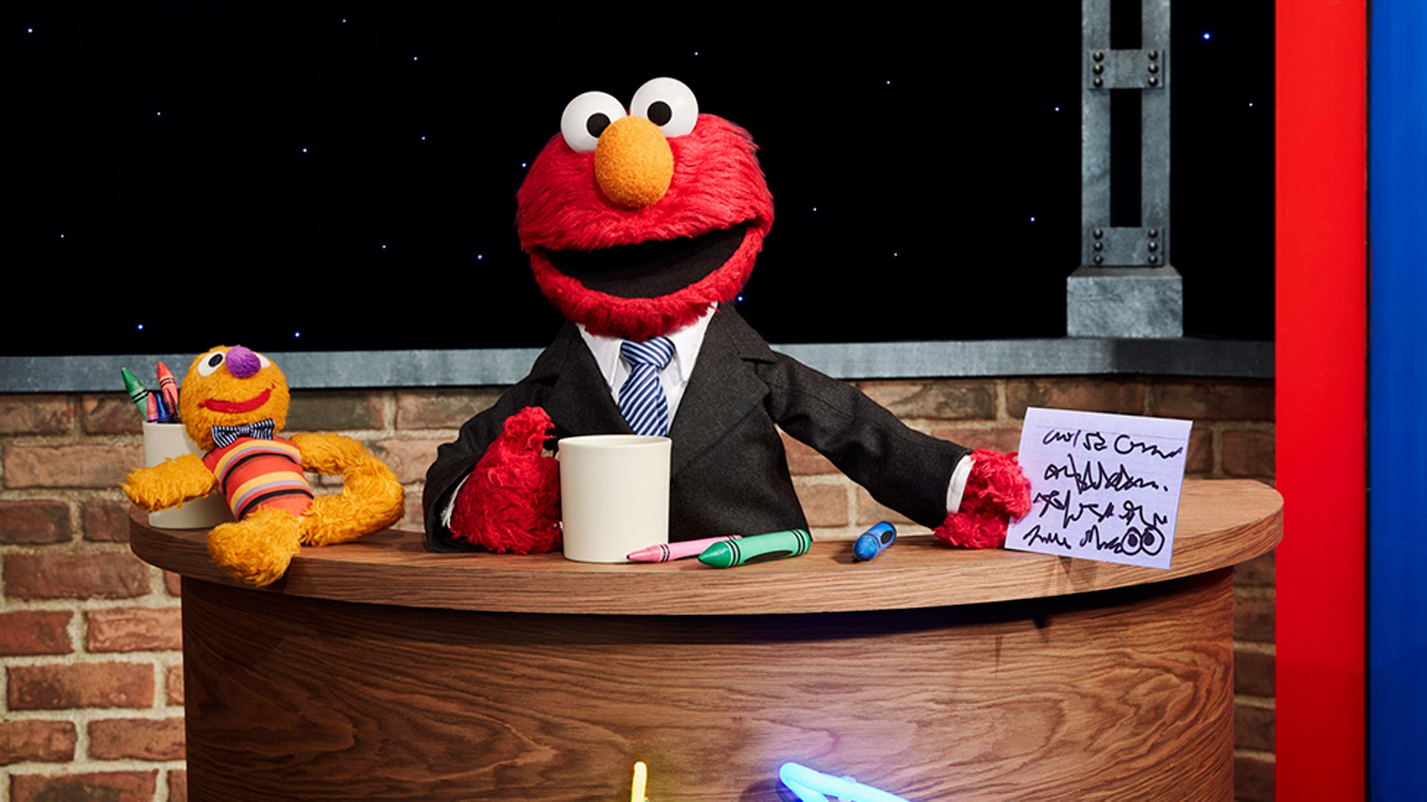 Elmo hosts Not Too Late Show With Elmo