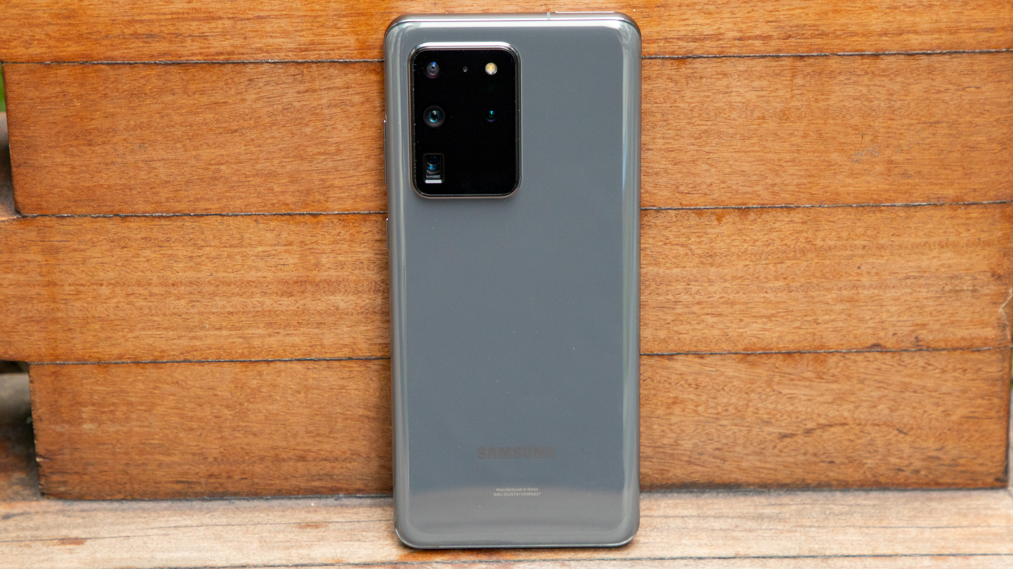 Samsung Galaxy S20 Ultra back view