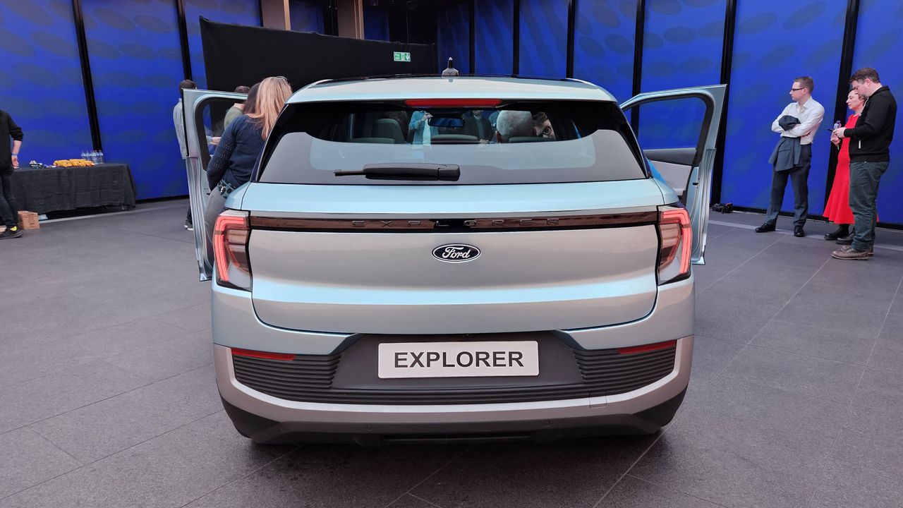 Ford Explorer EV