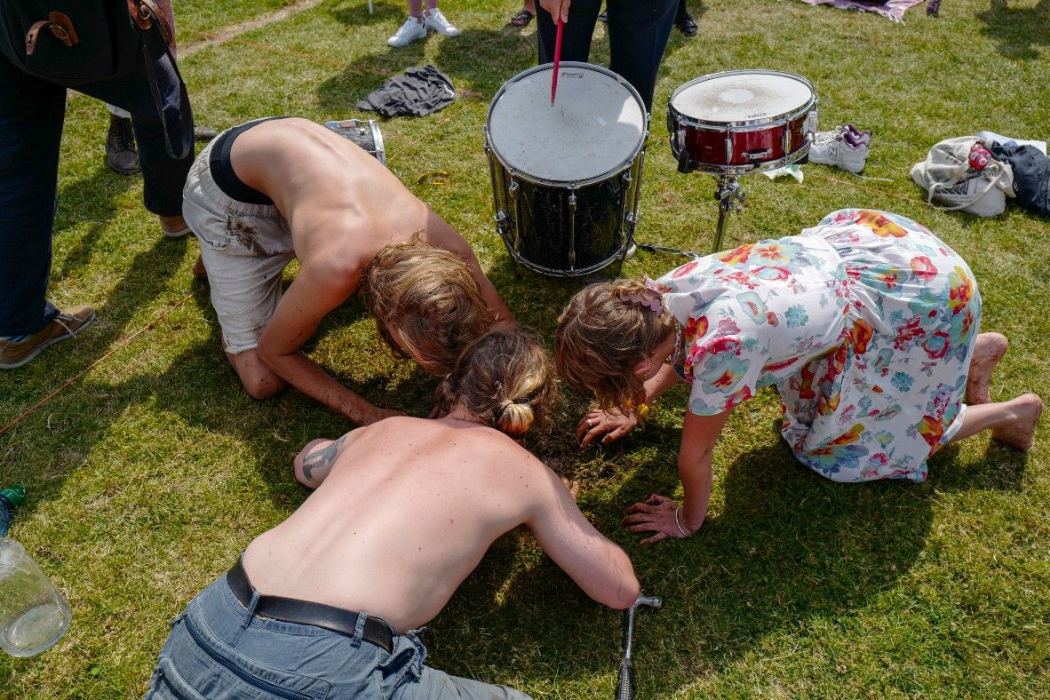 Hopefuls at the worm-charming contest