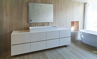 wood-panelled bathroom