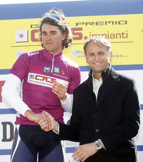 Roberto Ferrari (De Rosa - Stac Plastic) leads the points classification.