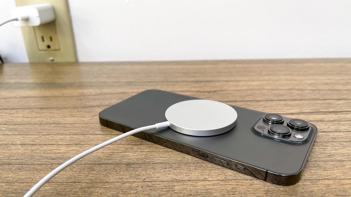 Best phone battery life in 2022 The longest lasting phones Tom's Guide